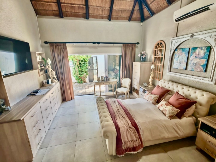 4 Bedroom Property for Sale in Wilkoppies North West